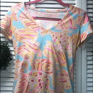 Lilly Pulitzer v neck